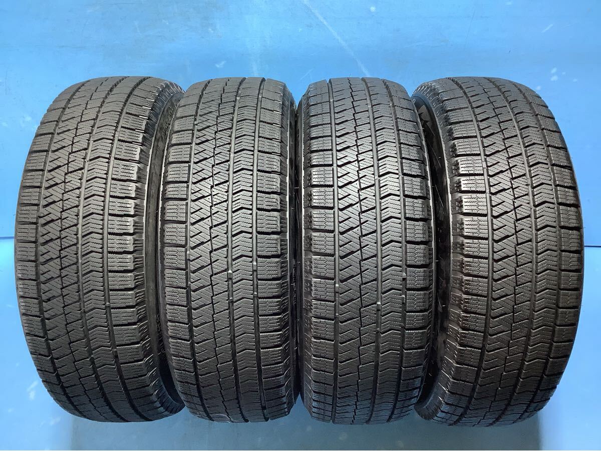 195/65/15 2020年製 ブリヂストン BLIZZAK VRX2 スタッドレスタイヤ 195/65/15 中古タイヤ4本 冬タイヤ_画像1