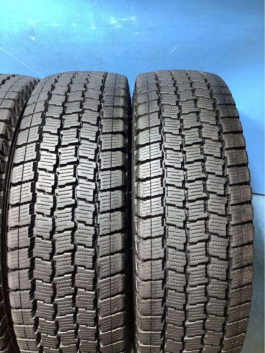 205/75/16 113/111L LT 2022年製　　グッドイヤー　ICE NAVI CARGO スタッドレスタイヤ トラック　　中古タイヤ６本　205/75r16_画像4