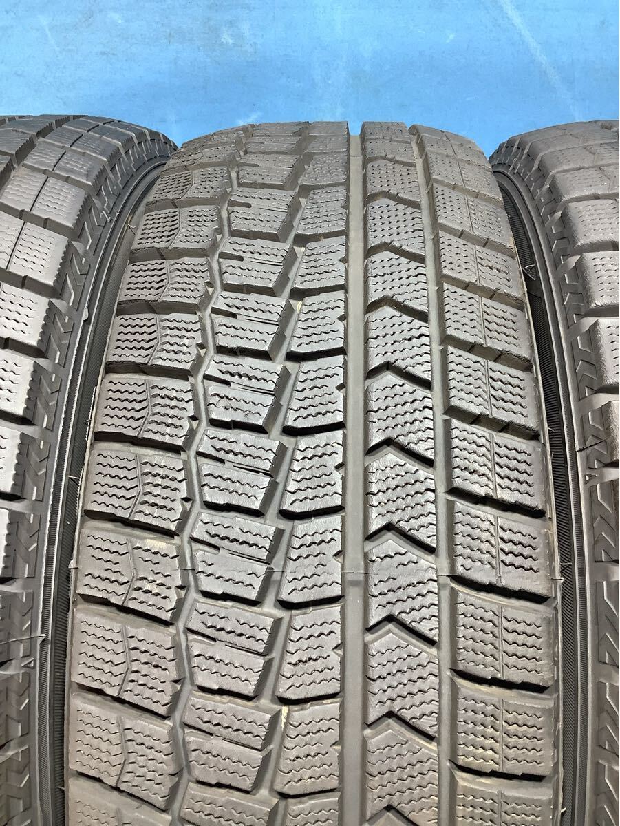 215/60/17 2022年製　　 DUNLOP WINTERMAXX WM02 スタッドレスタイヤ　　215/60r17 中古タイヤ４本　　ダンロップ_画像3