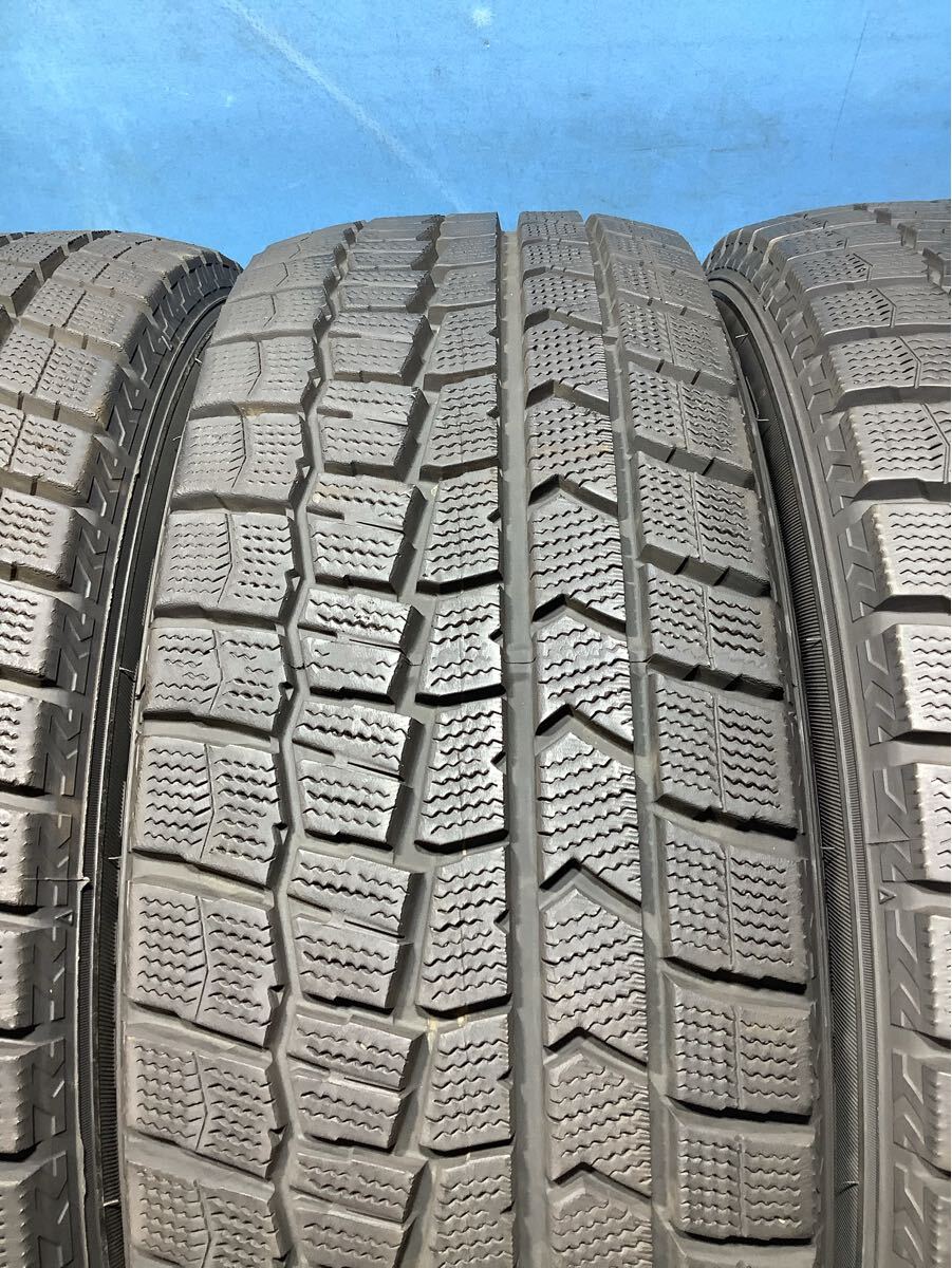 215/60/17 2022年製　　 DUNLOP WINTERMAXX WM02 スタッドレスタイヤ　　215/60r17 中古タイヤ４本　　ダンロップ_画像4