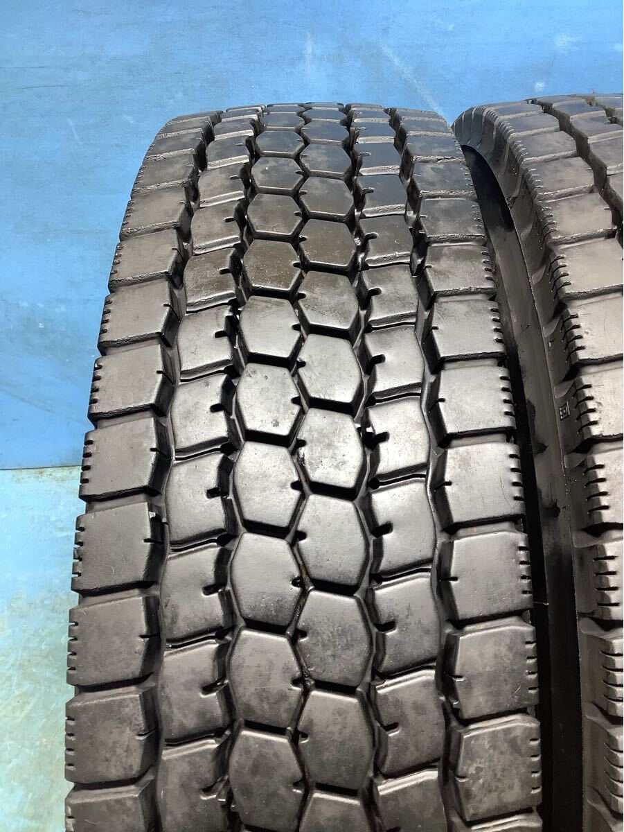 225/80R17.5 123/122L 2022年製　　 ブリヂストン M888 トラックタイヤ　 ミックスタイヤ V-STEEL MIX_画像2