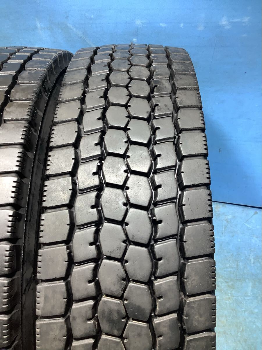 225/80R17.5 123/122L 2022年製　　 ブリヂストン M888 トラックタイヤ　 ミックスタイヤ V-STEEL MIX_画像3