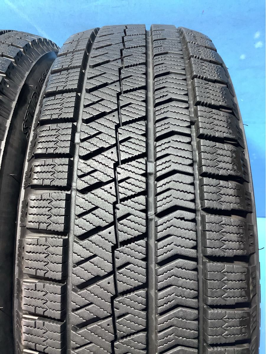 195/65/15 2020年製 ブリヂストン BLIZZAK VRX2 スタッドレスタイヤ 195/65/15 中古タイヤ4本 冬タイヤ_画像5
