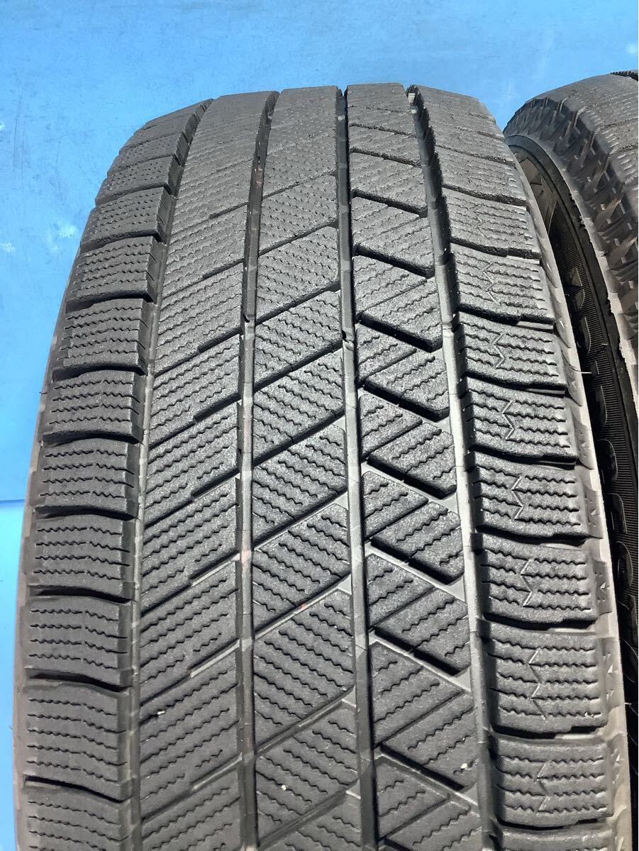 195/65R15 ブリヂストン BLIZZAK VRX3 スタッドレスタイヤ　195/65/15 中古タイヤ４本　 冬タイヤ_画像2