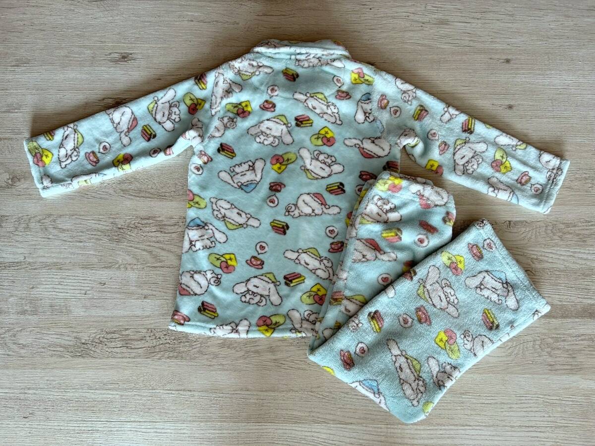 USED　サンリオ　シナモンロール　もこもこパジャマ　冬用パジャマ　１３０サイズ　120_画像2