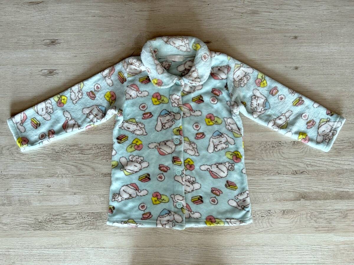 USED　サンリオ　シナモンロール　もこもこパジャマ　冬用パジャマ　１３０サイズ　120_画像3