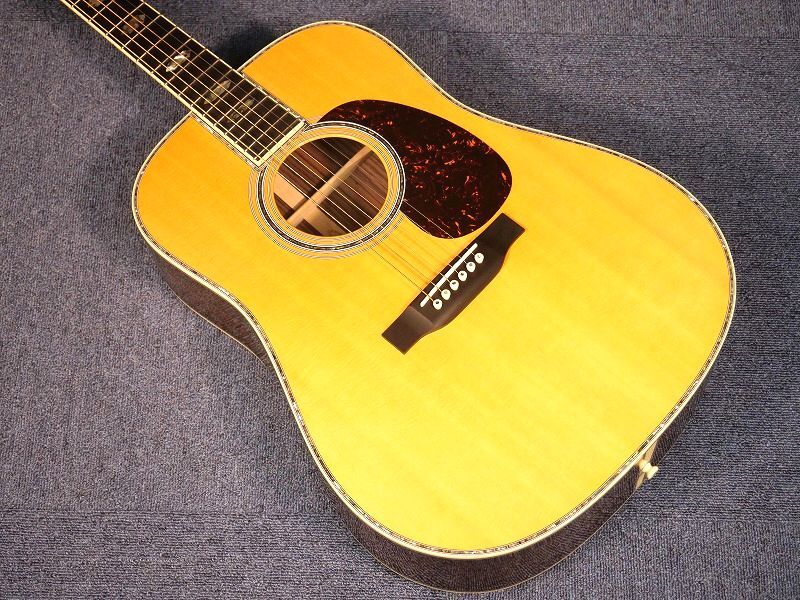  прекрасный товар MARTIN D-45 Standard 2023 год производства 