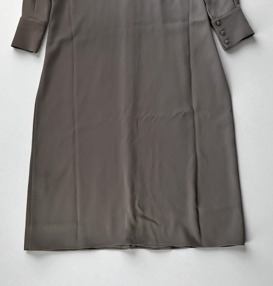 新品未使用　42,900円　Theory luxe　セオリーリュクス　バックヨークロングワンピース　Hudson Bree　36　グレー　ウォッシャブル_画像9