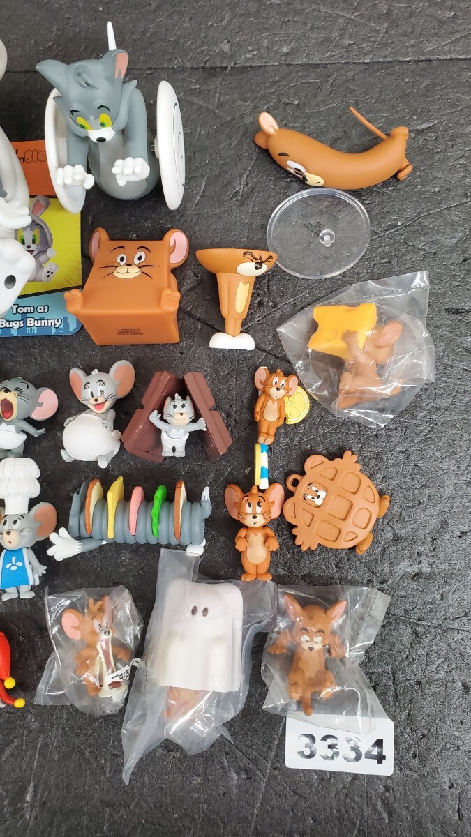 3334 Tom and Jerry фигурка суммировать комплект мини фигурка tom& gachapon ga коричневый комплект fancy серия смешанные товары комплект 