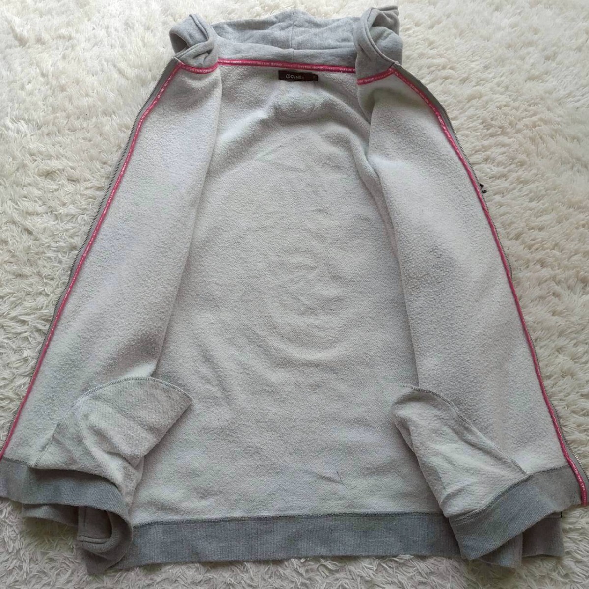 CUNE キューン うさぎ ユニコーン まめ 袖に縦ゴム1本のジップパーカー ジップアップパーカー フーディ トレーナー パーカー 大きいサイズ _画像4