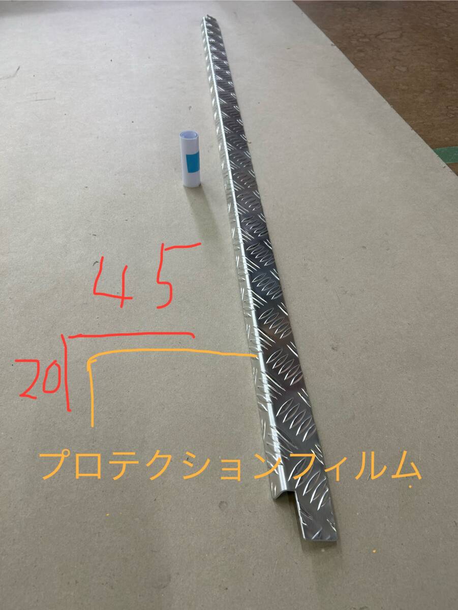 新型 トライトン テールゲートプロテクター リアバンパーステップガード セット売り 黒チッピング塗装 ワイルド_画像7