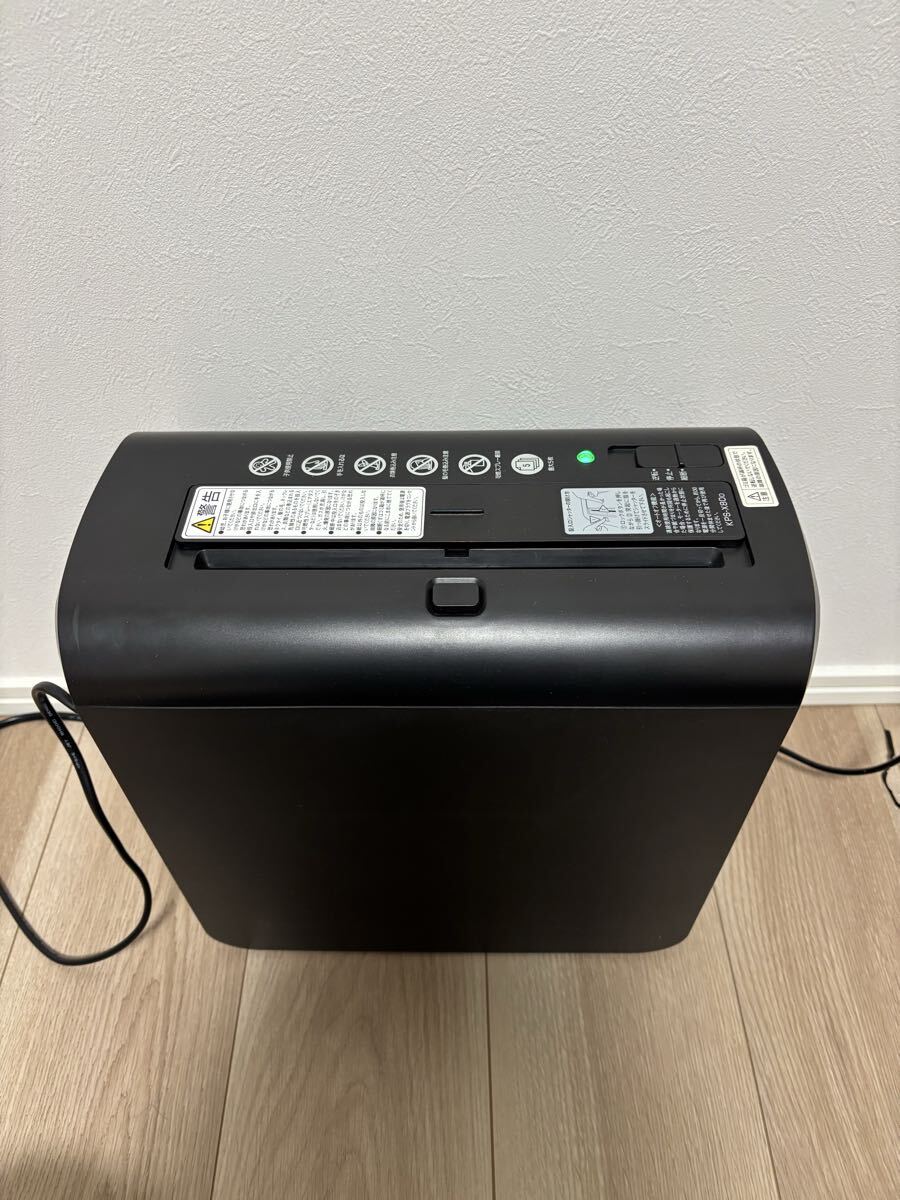A4サイズ ☆KOKUYO☆ コクヨ デスクサイド シュレッダー 黒 静音設計 KPS-X80D ブラック 電動シュレッダー_画像5