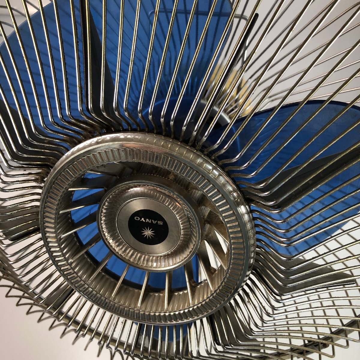 Y8-903 SANYO Sanyo Sanyo EF-6PZ вентилятор retro под дерево Aichi 140 размер 