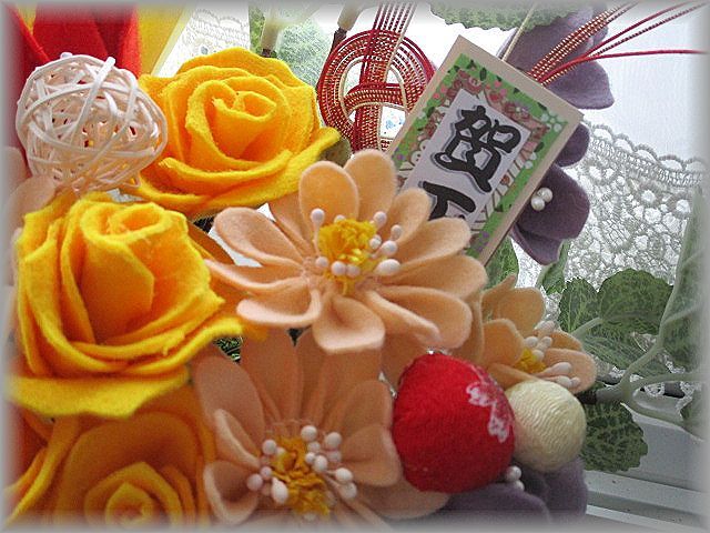 艶やか黄色薔薇&チューリップ♪お正月置物お花飾り♪ハンドメイド♪フェルトで作ったお花たち♪お正月飾り♪_画像6