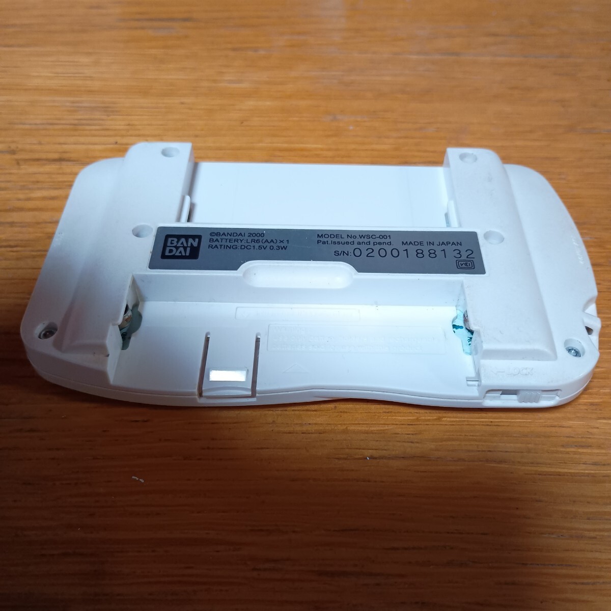 【電池ボックス欠品】【動作未確認品】送料無料 ワンダースワンカラー本体 ファイナルファンタジー同梱版_画像4