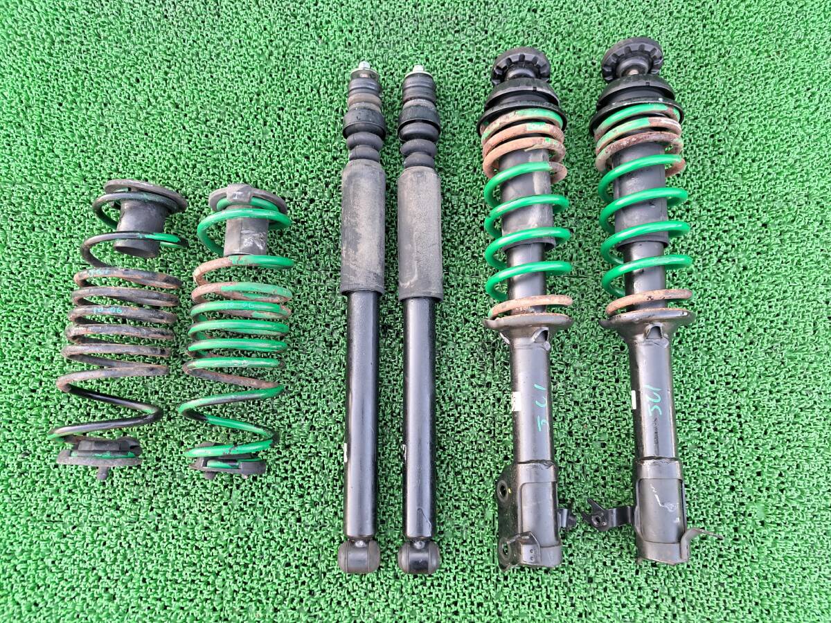 1006　ホンダ ライフ JC1 JC2 サスペンション 1台分 ストラット リアショックアブソーバー左右 社外 スプリング バネ 左 右_画像7