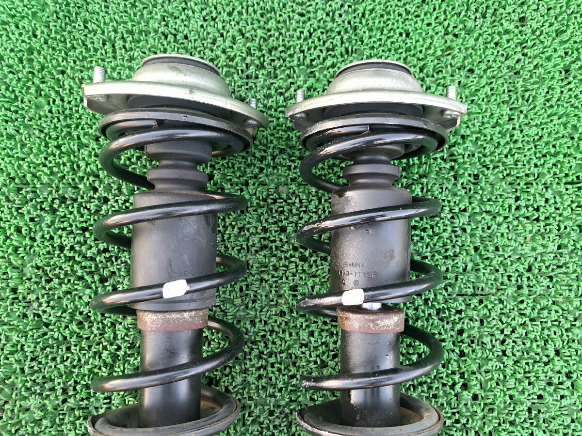 1006　スズキ アルト HA35S 純正 フロント ストラット 左右セット F サスペンション 左 右_画像4