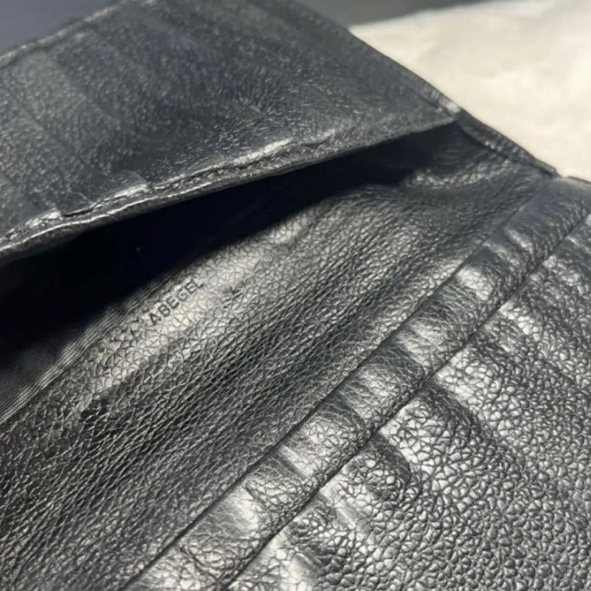 BVLGARI コローレ　ブラック　レッド　二つ折り財布_画像7