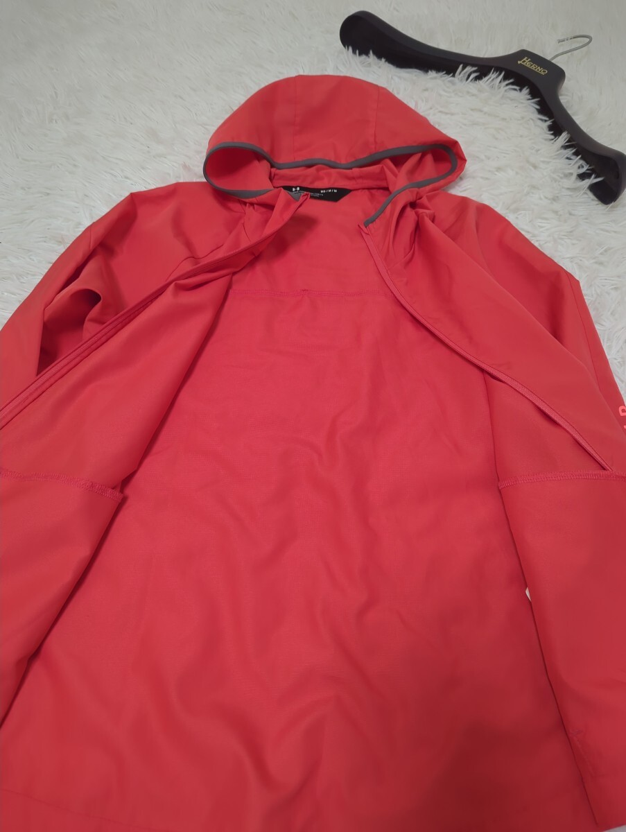 未使用品級　UNDER ARMOUR レディース パーカー M　ピンク　フード　 アンダーアーマー トレーニング UNDER ARMOUR_画像2