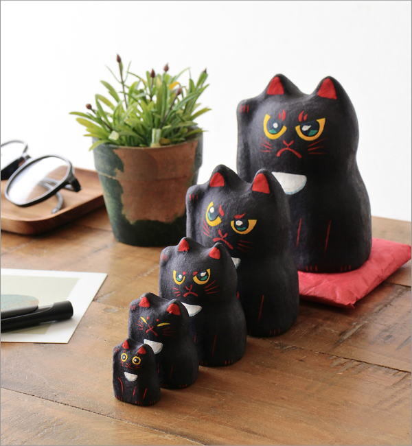 . . это inserting . манэки-нэко чёрный кошка 