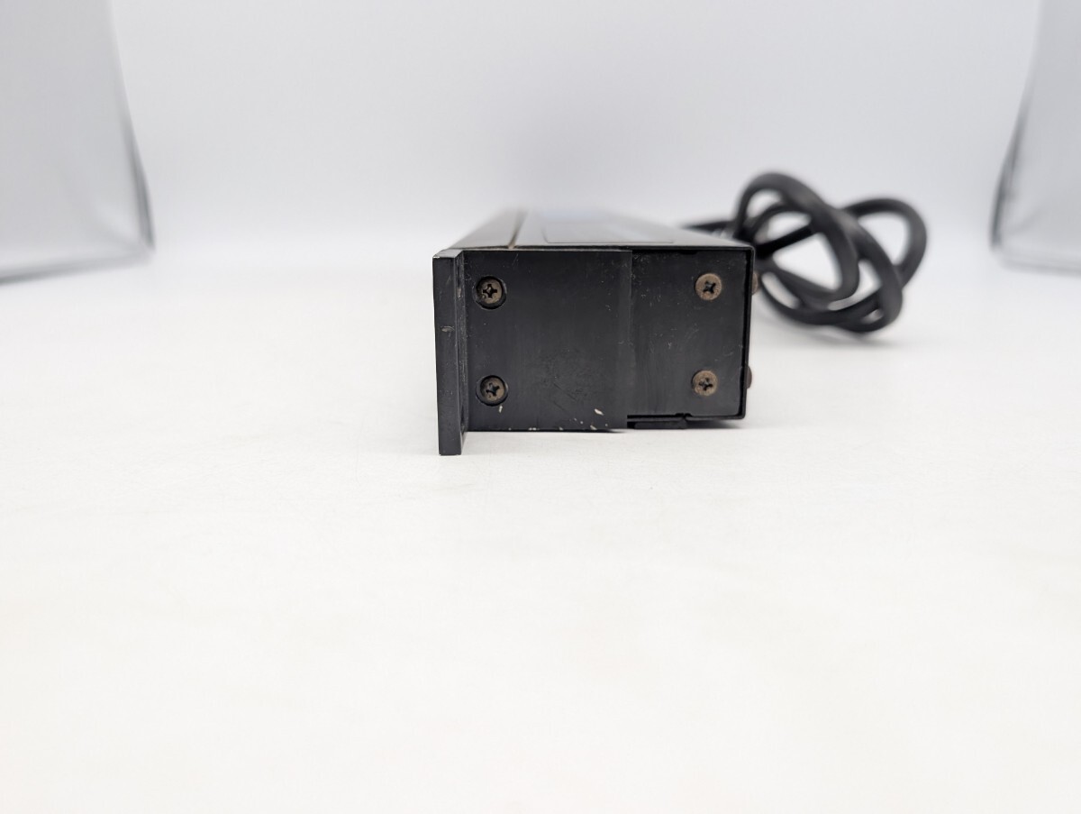 送料無料 TEAC AC Power Distributor AV-P25 ティアック パワーディストリビューター 音響機器 オーディオ機器_画像3