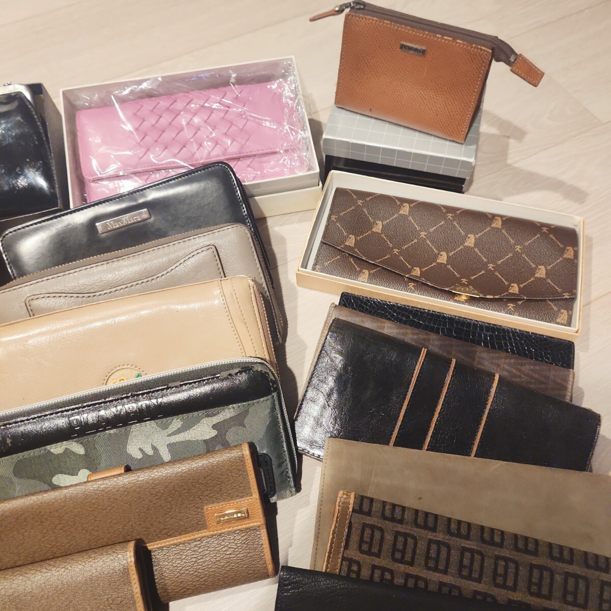 まとめ売り　ブランド財布　37点　セット　コーチ　ランセル　等　大量_画像3