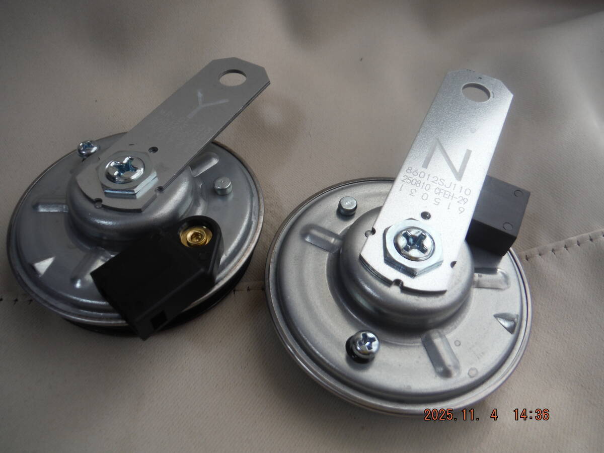 スバル 純正 ホーン2個_画像2