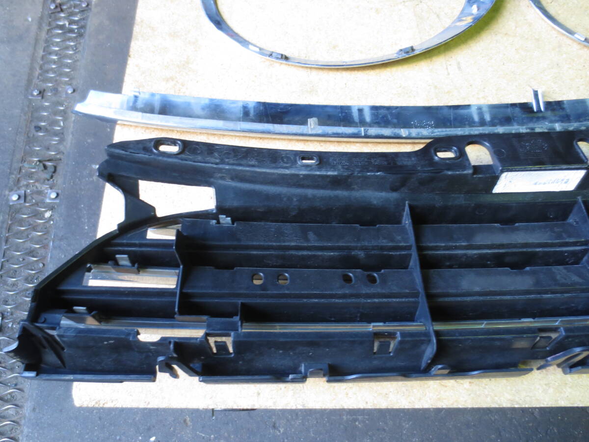 ミニクーパー　SU16　フロントメッキグリル　ヘッドライト枠　ボンネットノーズメッキ　３点　②_画像8