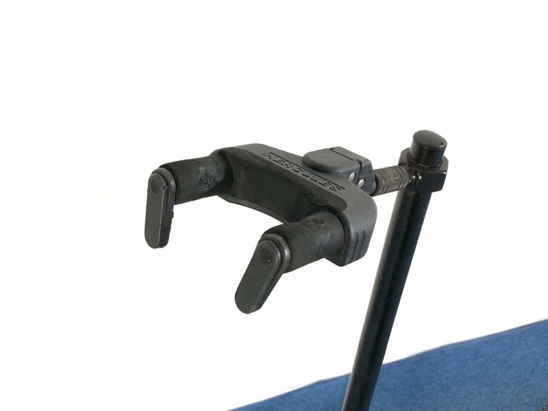 【米軍放出品】ギタースタンド 2個(2種) HERCULES 折りたたみ式 3本立てスタンド 楽器アクセサリー (160) ☆BK25MK-W#25_画像3