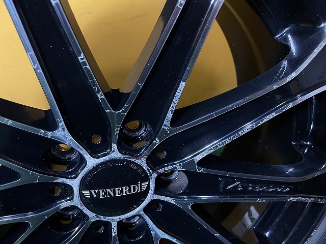 No.237 No.237 VENERDI ヴェネルディ Verezzo ヴェレッツォ 18インチ 18×7.5J 5穴 PCD114.3 タイヤ付 4本 売切 160サイズ×4_画像8
