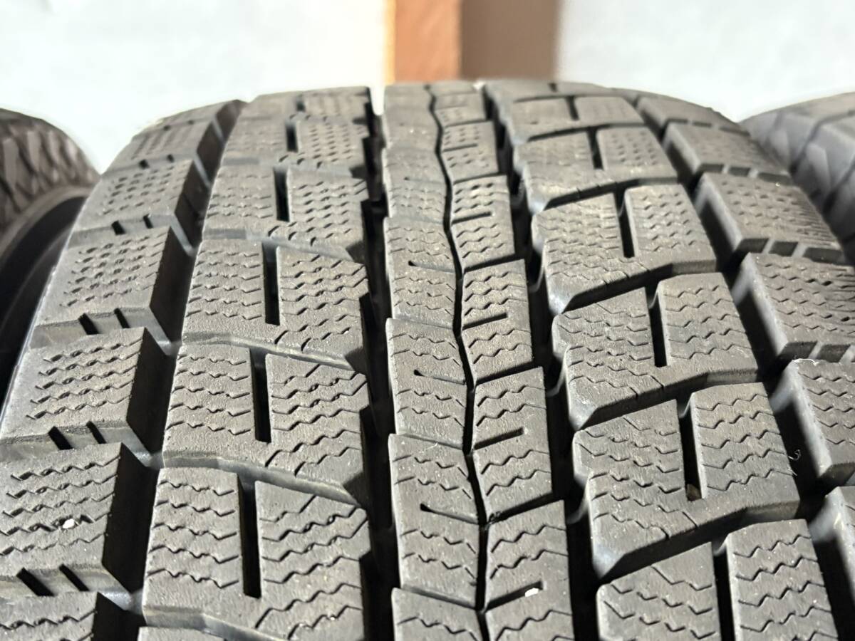【 バリ山 】215/65R16 ダンロップ ウインターマックス SJ8 スタッドレス タイヤ 4本 2021年製 残り溝 9.3-9.6mm_画像3