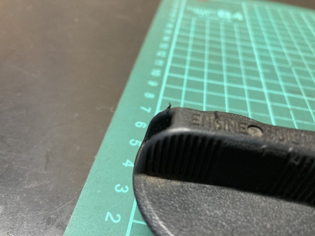 エンジン オイル フィラー キャップ デイズ B21W ニッサン 3B20 ふた 現状引渡_画像3