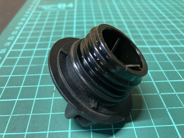 エンジン オイル フィラー キャップ デイズ B21W ニッサン 3B20 ふた 現状引渡_画像6