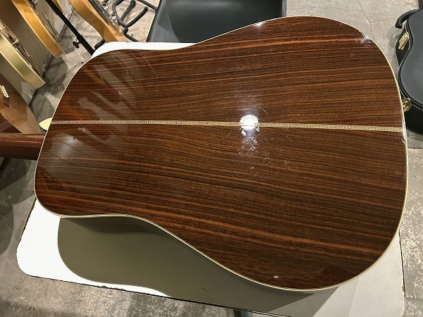 Martin D-28 Marquis 2008 год производства хороший 1930 годы битва передний specification . повторный на данный момент сделал высококлассный модель a Dillon Duck *sp Roo Stop первоклассный звук 