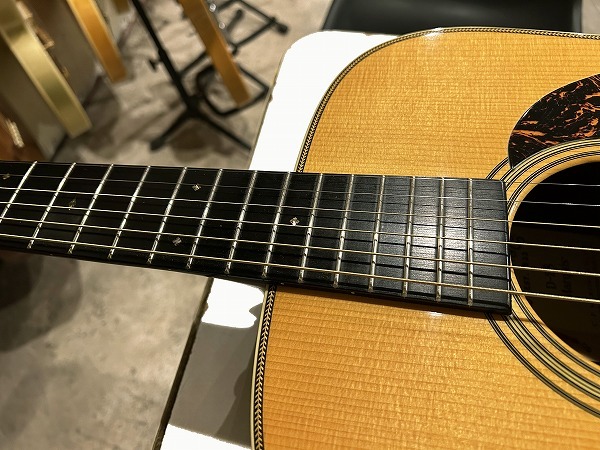 Martin D-28 Marquis 2008 год производства хороший 1930 годы битва передний specification . повторный на данный момент сделал высококлассный модель a Dillon Duck *sp Roo Stop первоклассный звук 