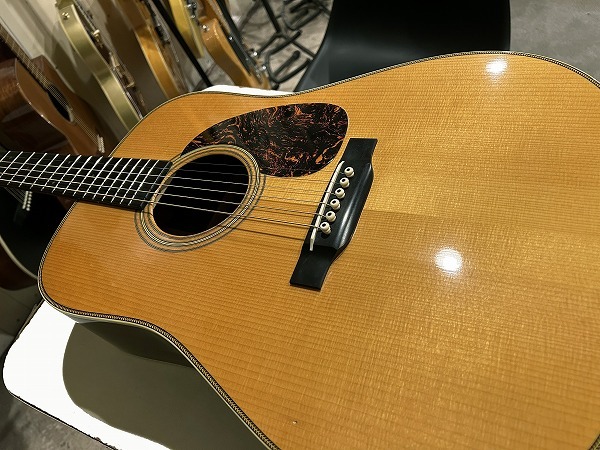 Martin D-28 Marquis 2008 год производства хороший 1930 годы битва передний specification . повторный на данный момент сделал высококлассный модель a Dillon Duck *sp Roo Stop первоклассный звук 