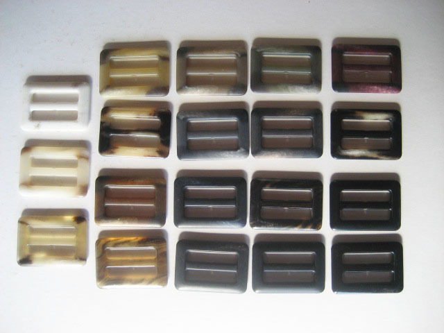 バックル ピンなし/内径24mm/本体素材：ミックス調プラスチックタイプ コート ハンドメイド ソーイング 手芸用 19個_画像1