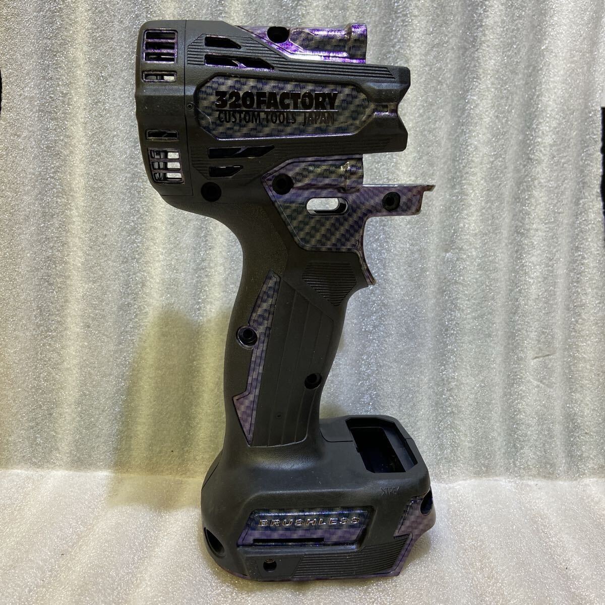 マキタ TW300D/TW302D カーボンマジョーラ　カスタムハウジング　インパクトレンチ外装　320Factory　_画像6