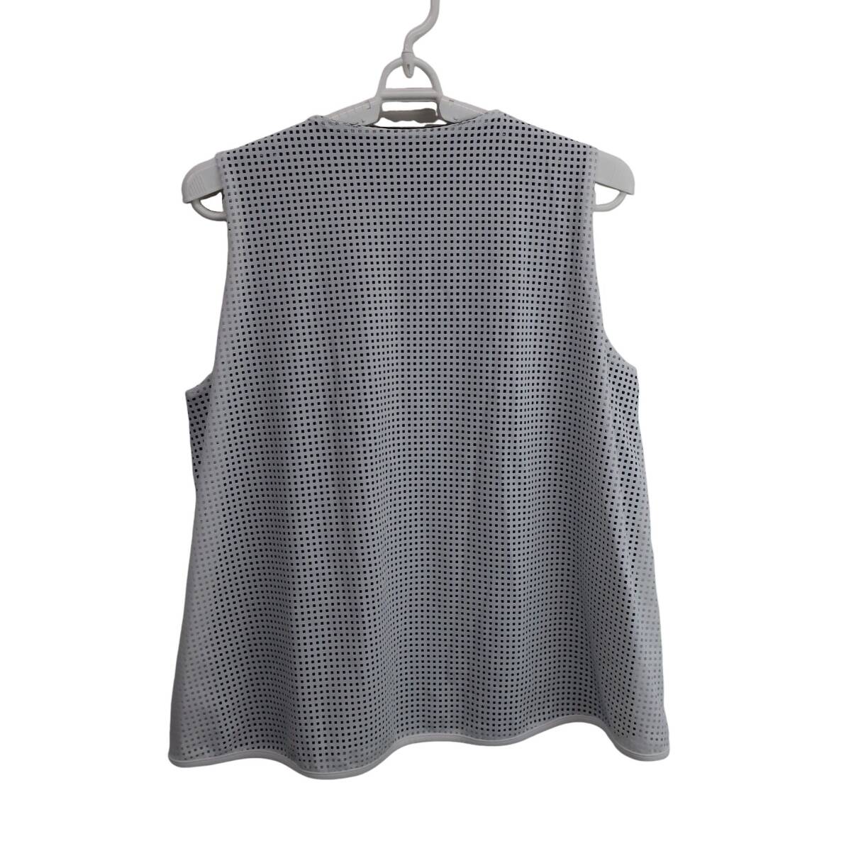 【美品】le coq sportif(ルコックスポルティフ) ベスト 白黒 レディース L ゴルフウェア 2510-1078 中古_画像5