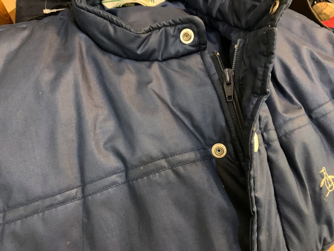 W1★MunsingWear/マンシングウェア ワンポイント刺繍中綿ベスト ネイビー レディースMサイズ ゴルフウェア 防寒 リブ切替 USED ★_画像9