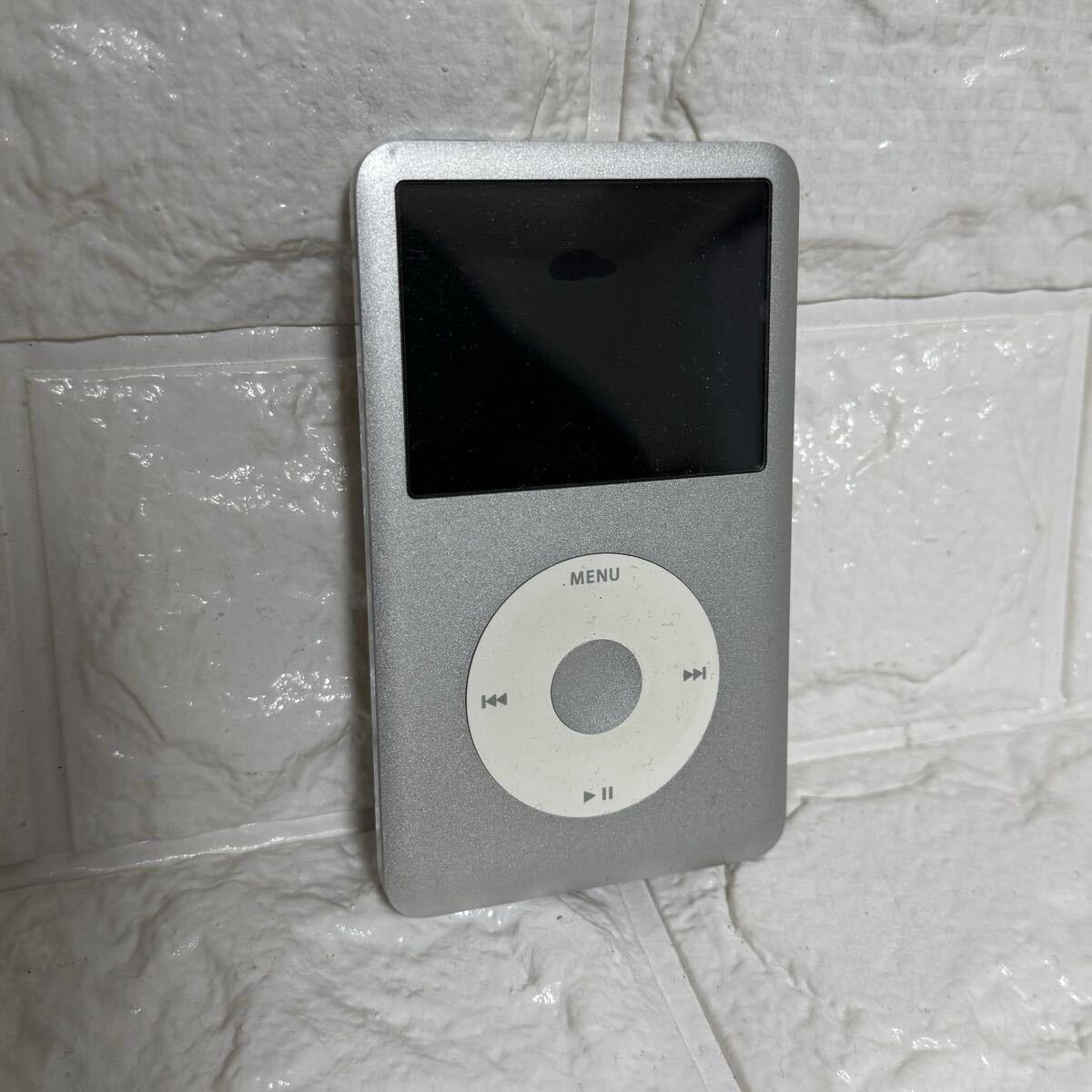 1円スタート ジャンク iPod classic Apple シルバー アップル アイポッド A1238 LOVE&PEACE_画像1