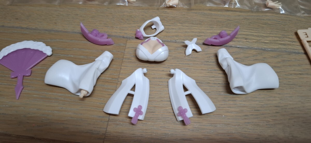 ☆定形外郵便発送 組立品 コトブキヤ メガミデバイス 朱羅 九尾 祭 両腕 胸部 武器 パーツ ジャンク☆忍者 弓兵 蒼衣 影衣 絆 枢 玉藻 宴_画像2