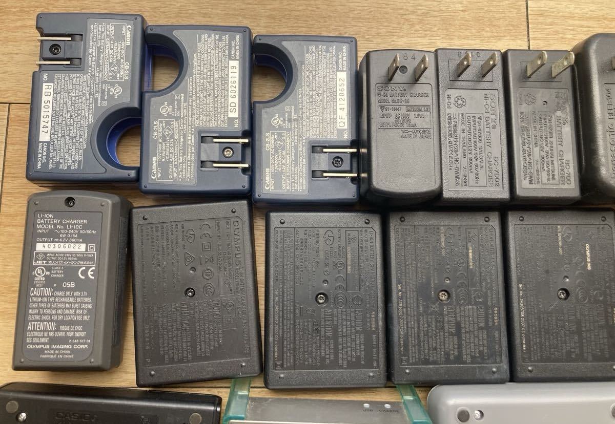 キヤノン、オリンパス、SONY他：デジカメ・ビデオ・音楽Player充電器、バッテリー【約58個、ジャンク扱い】_画像7