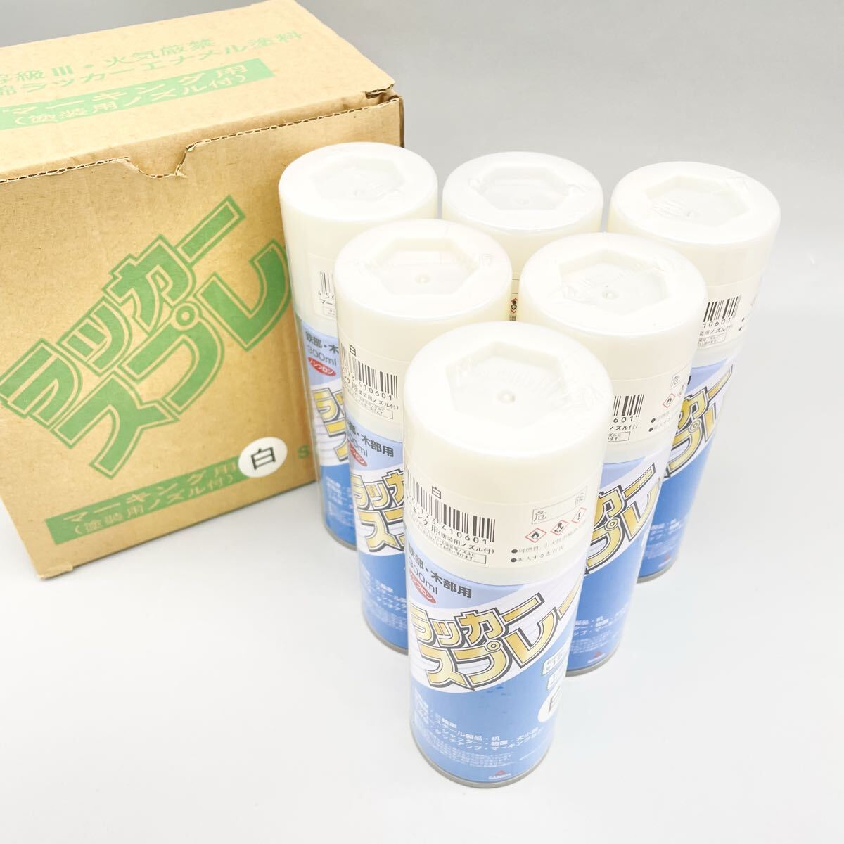 [新品 未使用品] サンコー ラッカースプレー 白 300ml 6本 ノンフロン 鉄 木部用 塗料 マーキング SANKO 三高 金物屋 在庫品 まとめ売り_画像2