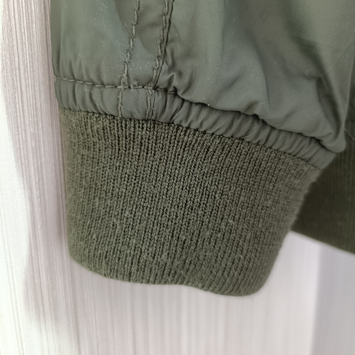 ユニクロ　 MA-1　キッズジャケット_画像6