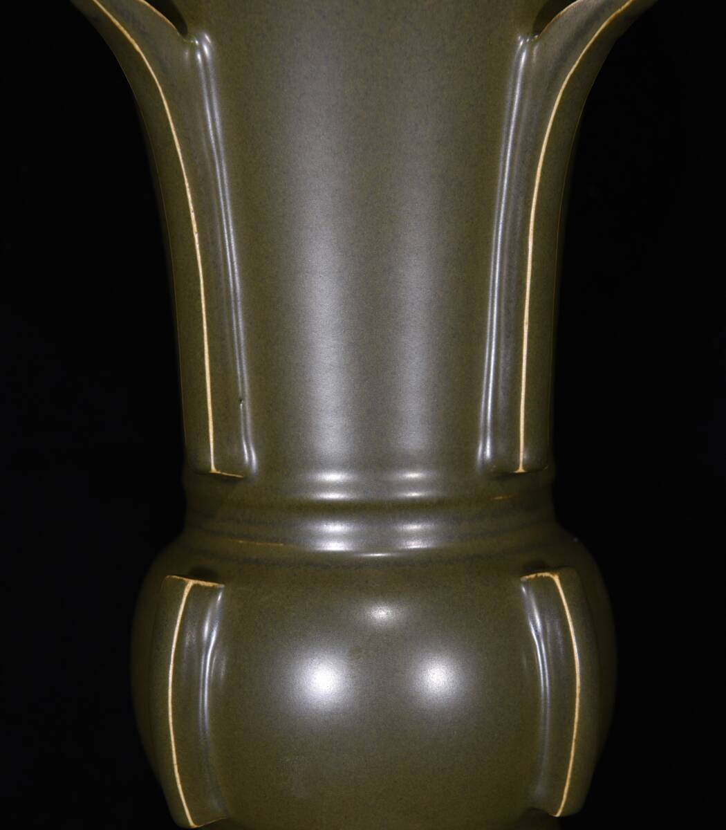 ■LM235■大清乾隆年製 在銘 茶葉末釉 官窯 花觚尊 時代物 古玩 唐物 古陶磁器■_画像7