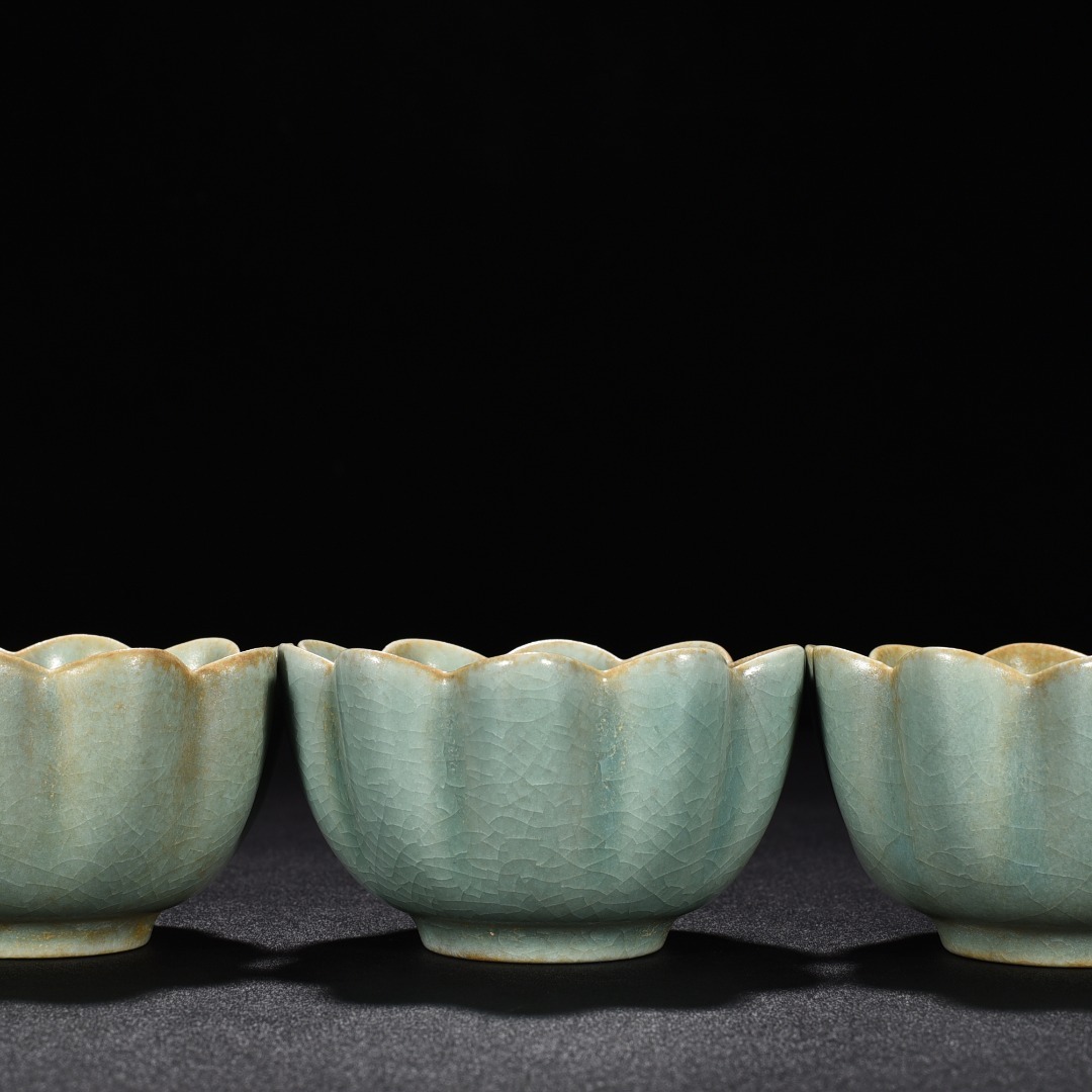 ◆TD100◆宋時代 汝窯 天青釉 蓮花杯3客・ 時代物 古玩 唐物◆_画像8