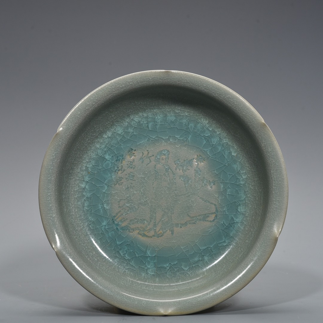 YA108■宋時代 汝窯 天青釉 氷裂紋 梅蘭竹菊侍女人物紋葵口洗 古陶磁器 古玩旧蔵 時代物■直径20cm■_画像3