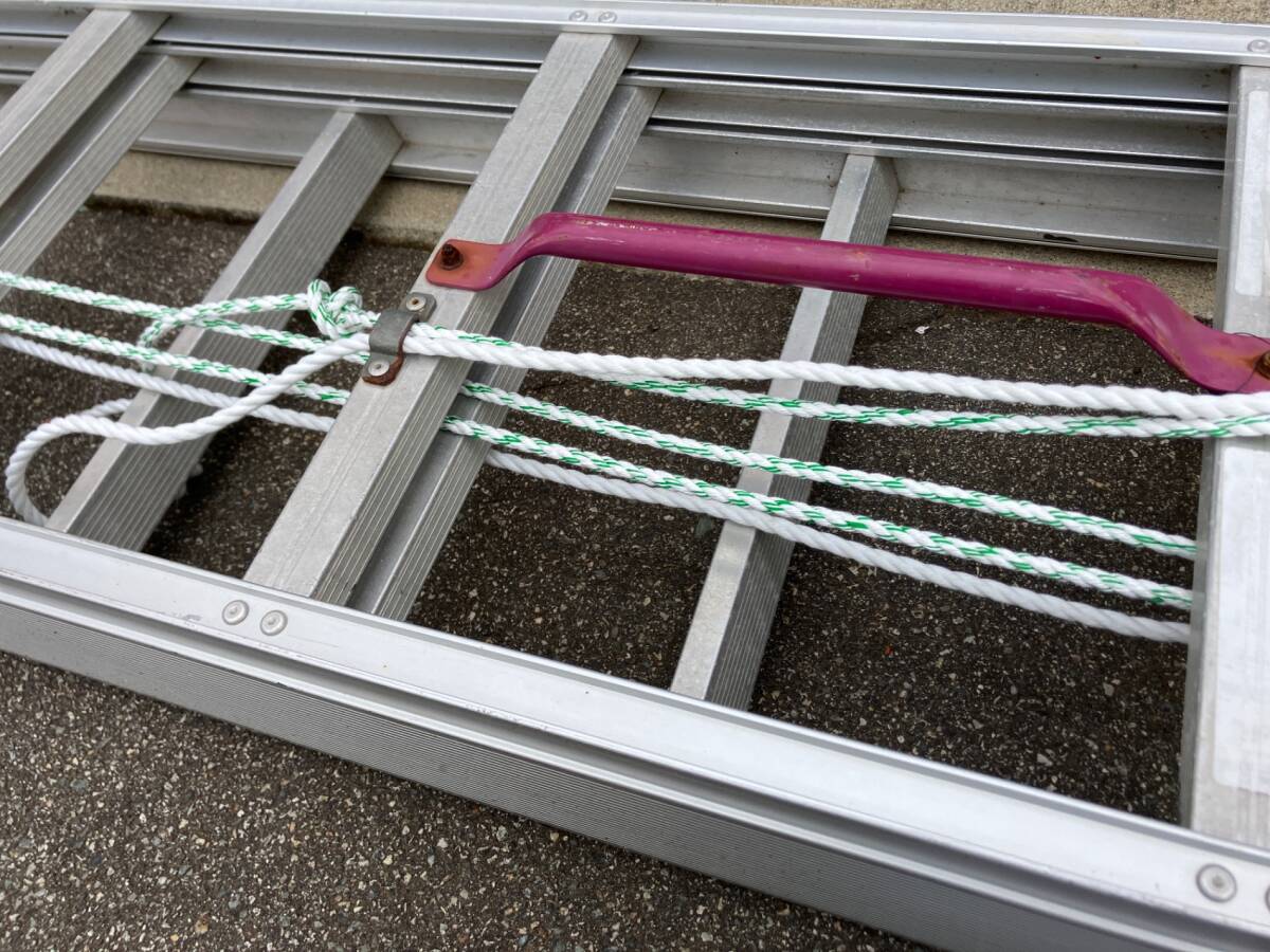 送料含む！【中古品】◇ピカコーポレイション(Pica) サヤ管式3連はしご LNT-70A コンパクト3　紐新品◇アクトツール富山店◇外_画像4