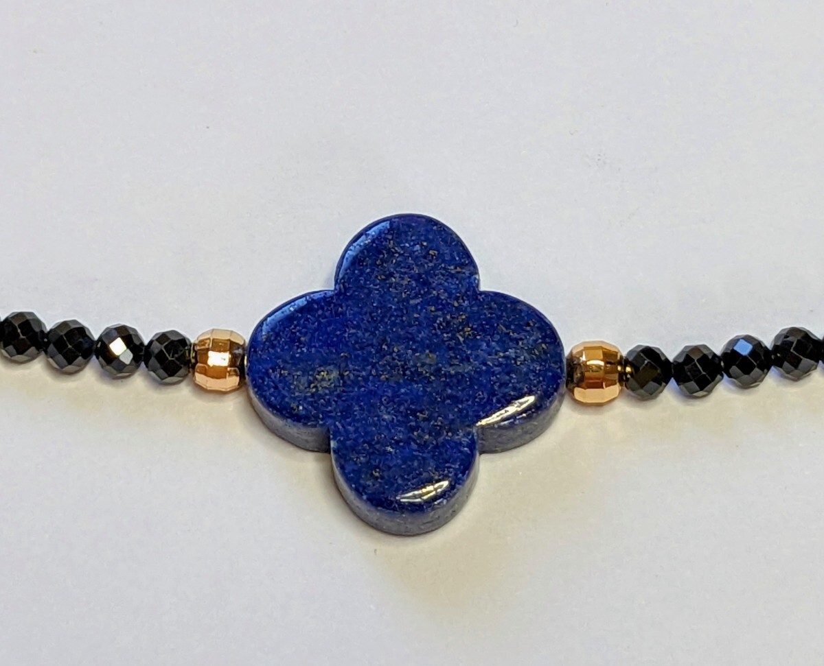 【限界市場】天然ラピスラズリ/四つ葉のクローバー＆ブラックスピネル★ネックレス★40+5cm★送料無料　_画像1